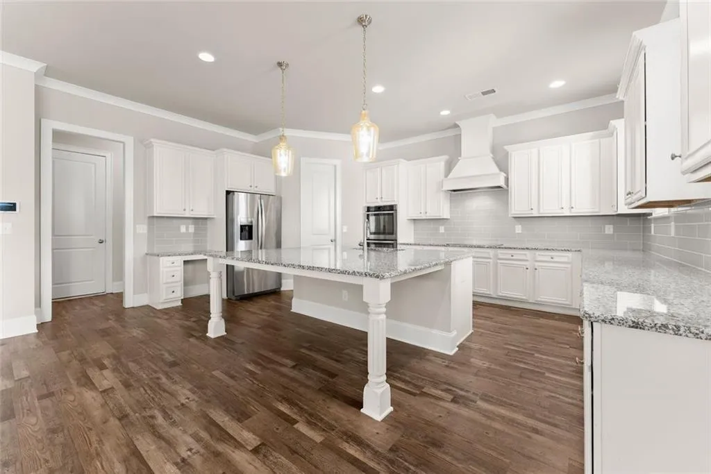 Buford, Georgia 30519, United States, 5 Bedrooms Bedrooms, ,4 BathroomsBathrooms,Residential,Active,223075