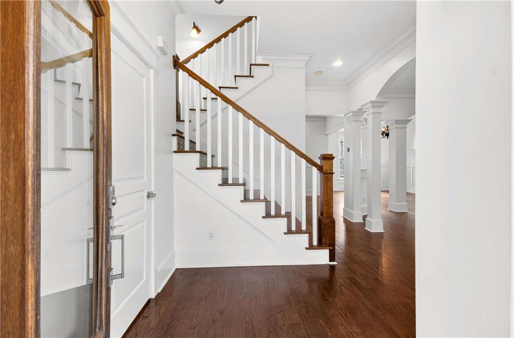 2129 Oakview Road SE