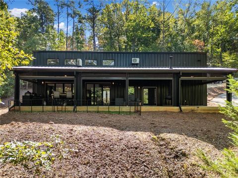 A home in Dahlonega