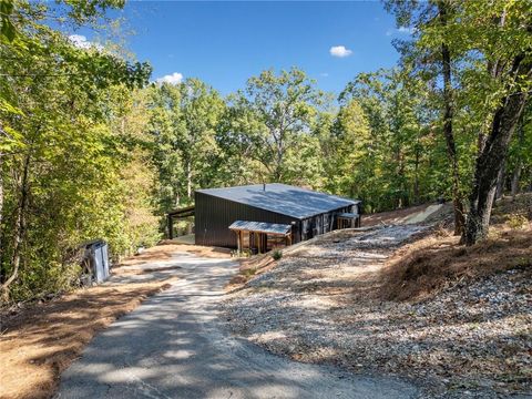 A home in Dahlonega