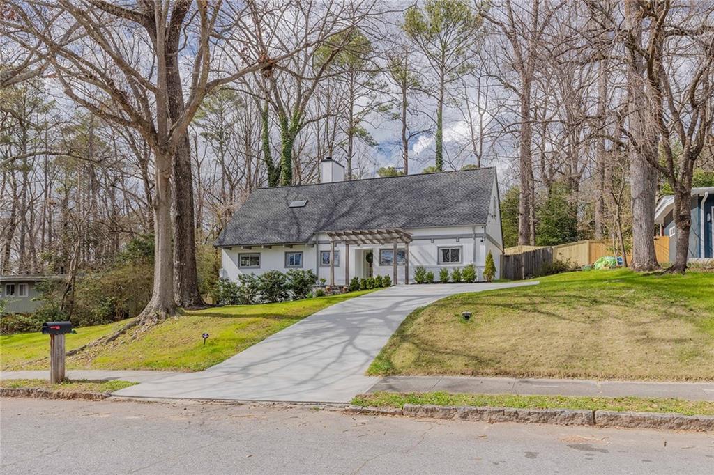 2474 Skyland Trail NE