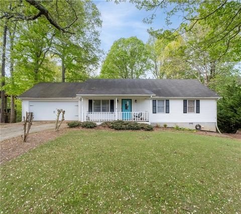 6041 COBB Street Lula GA 30554