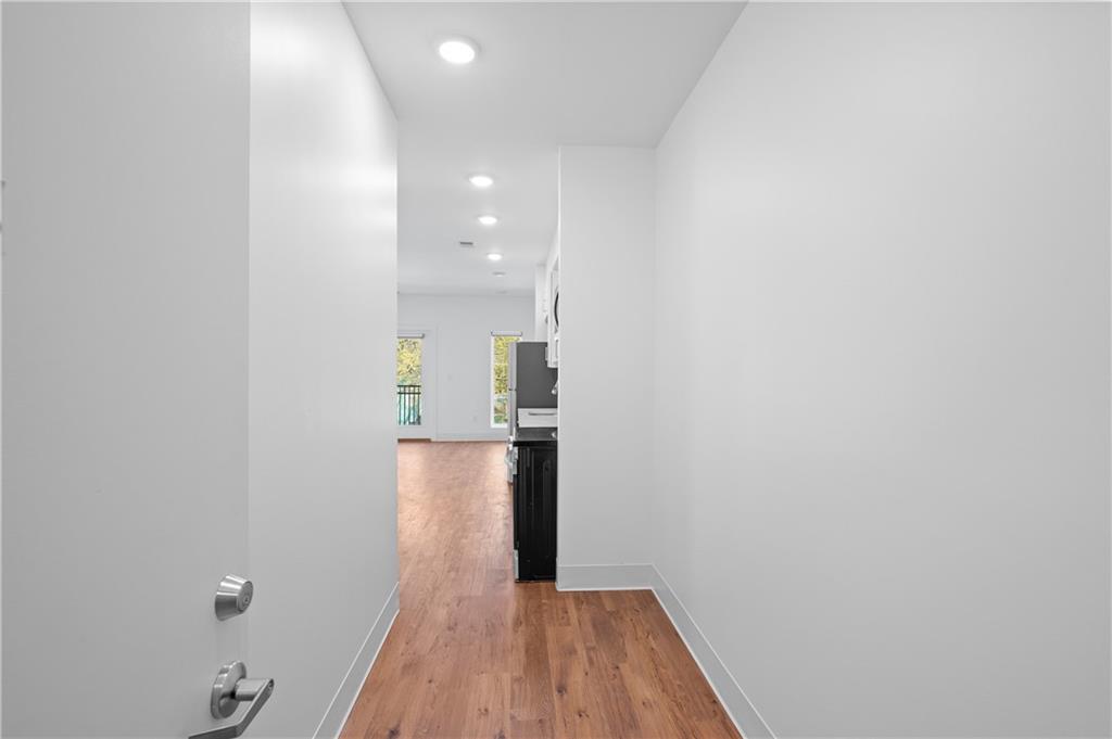 456 Flat Shoals Avenue SE 202