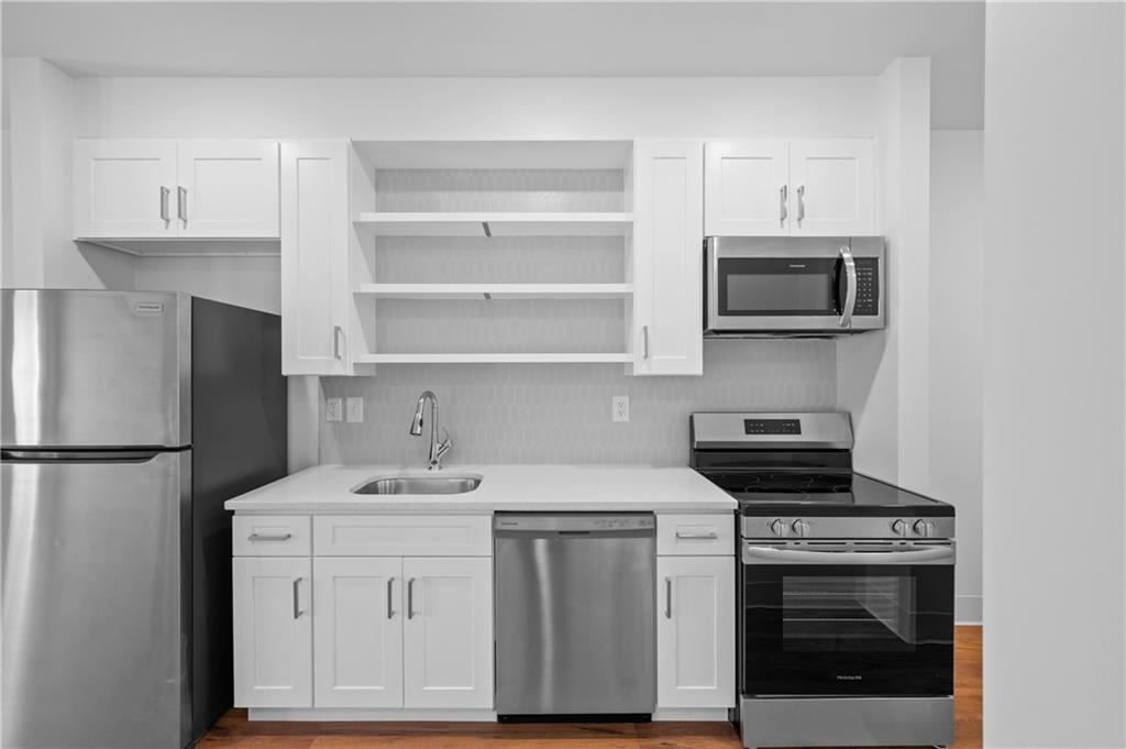 456 Flat Shoals Avenue SE 202