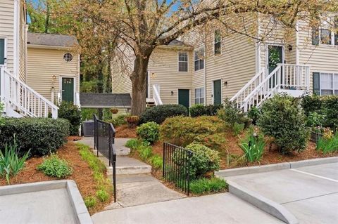 307 Glenleaf Dr Peachtree Corners GA 30092