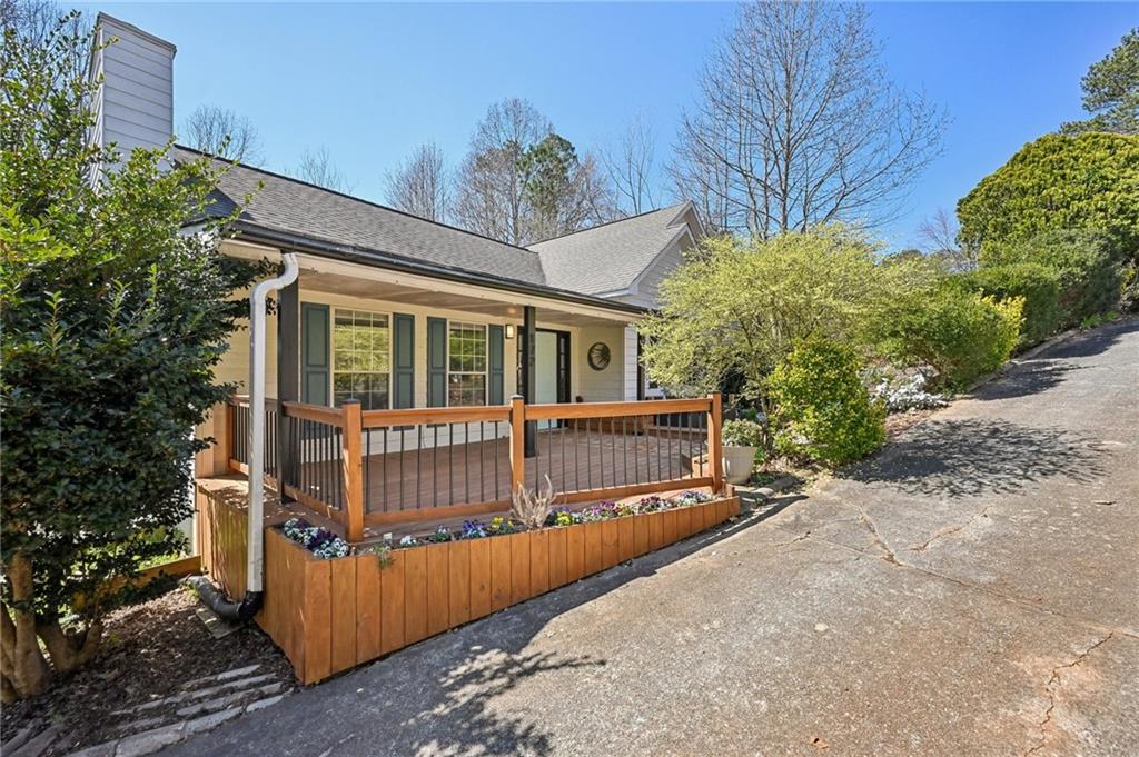 172 Shallow Ridge Lane, Kennesaw, Georgia image 2