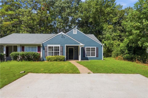 Townhouse For Sale - 5137 Hill Farm Drive<br/> Woodstock, GA 30188