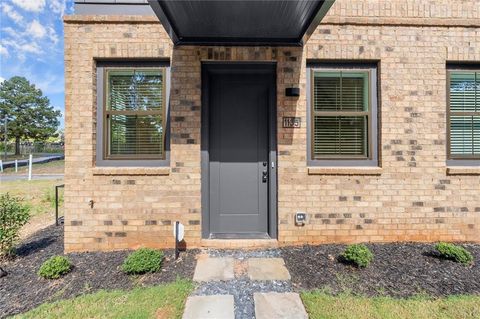 1135 Knight Walk NW Atlanta GA 30318