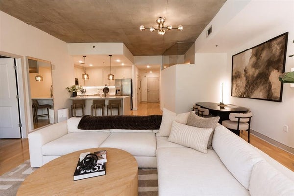 950 W PEACHTREE ST NW UNIT 814, ATLANTA, GA 30309 - Image 01b87fecd2be032a7a82f65405046ff3/1324386388