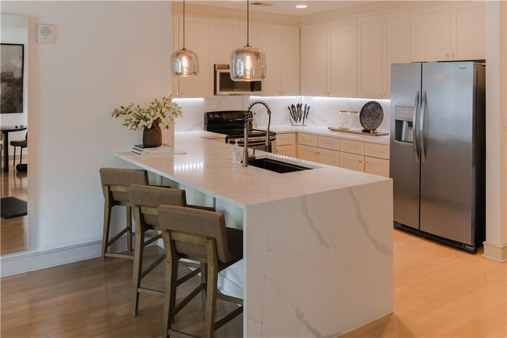 950 W Peachtree Street NW 814