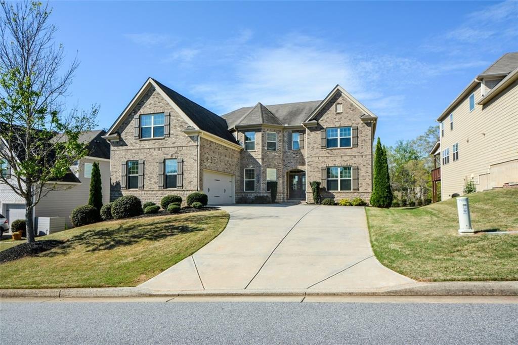 905 Stonekirk Court