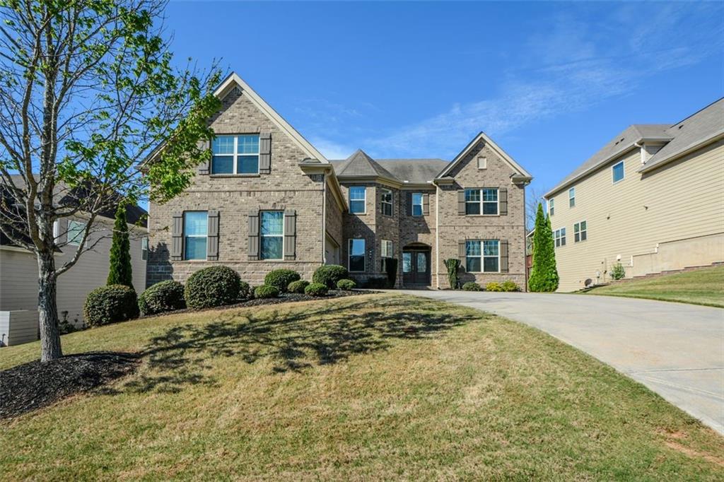 905 Stonekirk Court