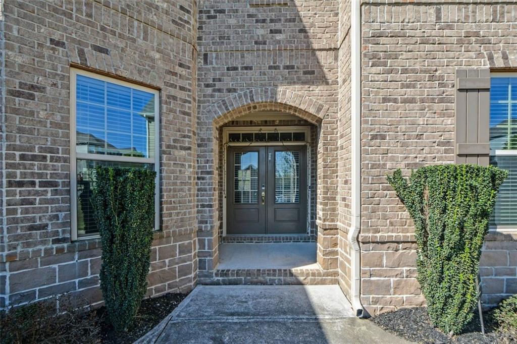 905 Stonekirk Court