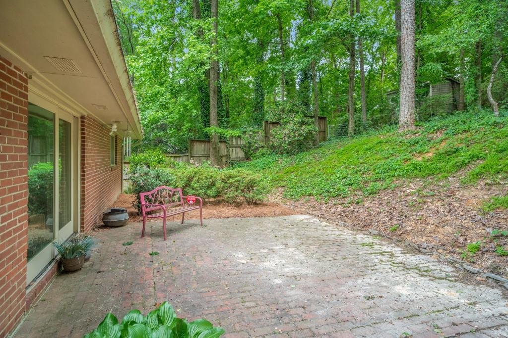 2559 Defoors Ferry Road, Atlanta, Georgia image 15