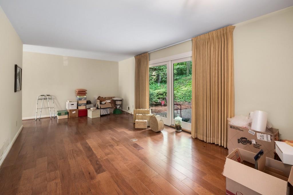 2559 Defoors Ferry Road, Atlanta, Georgia image 7