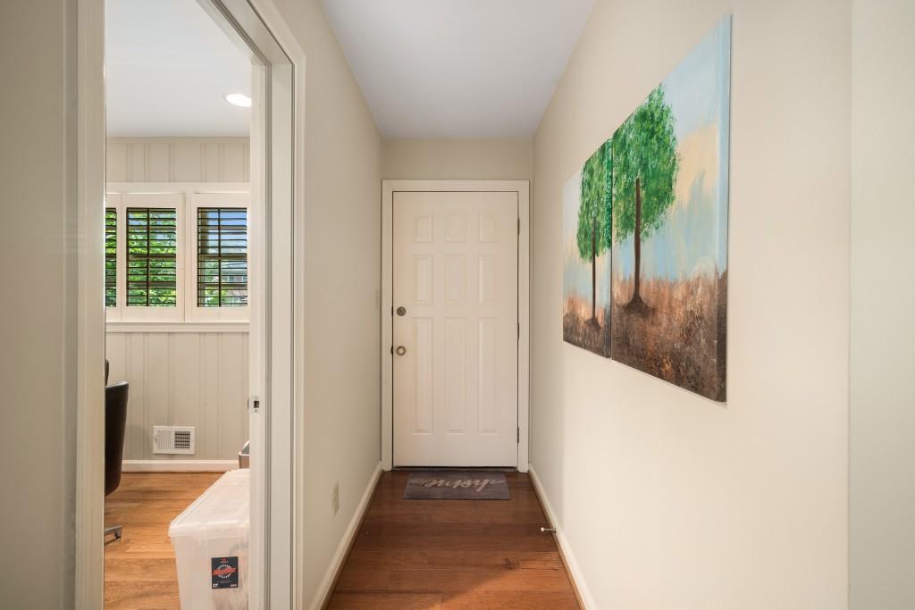 2559 Defoors Ferry Road, Atlanta, Georgia image 2