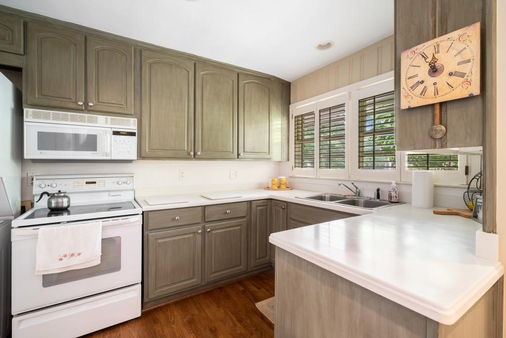 2559 Defoors Ferry Road, Atlanta, Georgia image 4