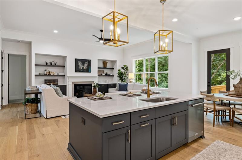 Gainesville, Georgia, 30506, United States, 5 Bedrooms Bedrooms, ,5 BathroomsBathrooms,Residential,Active,2042687