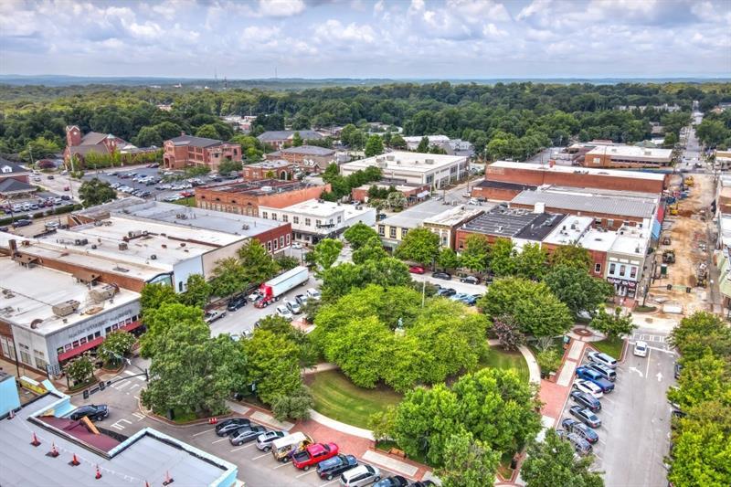Gainesville, Georgia, 30506, United States, 5 Bedrooms Bedrooms, ,5 BathroomsBathrooms,Residential,Active,2042687
