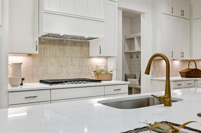 Gainesville, Georgia, 30506, United States, 5 Bedrooms Bedrooms, ,5 BathroomsBathrooms,Residential,Active,2042687