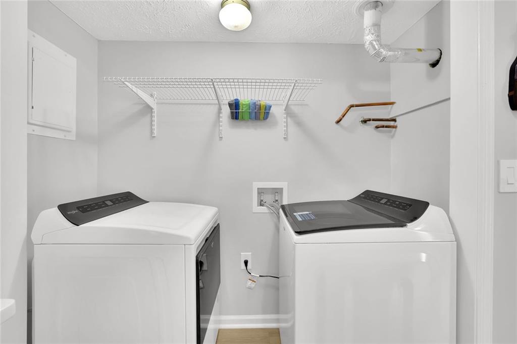 ROLLING RIDGE 1 - Residential