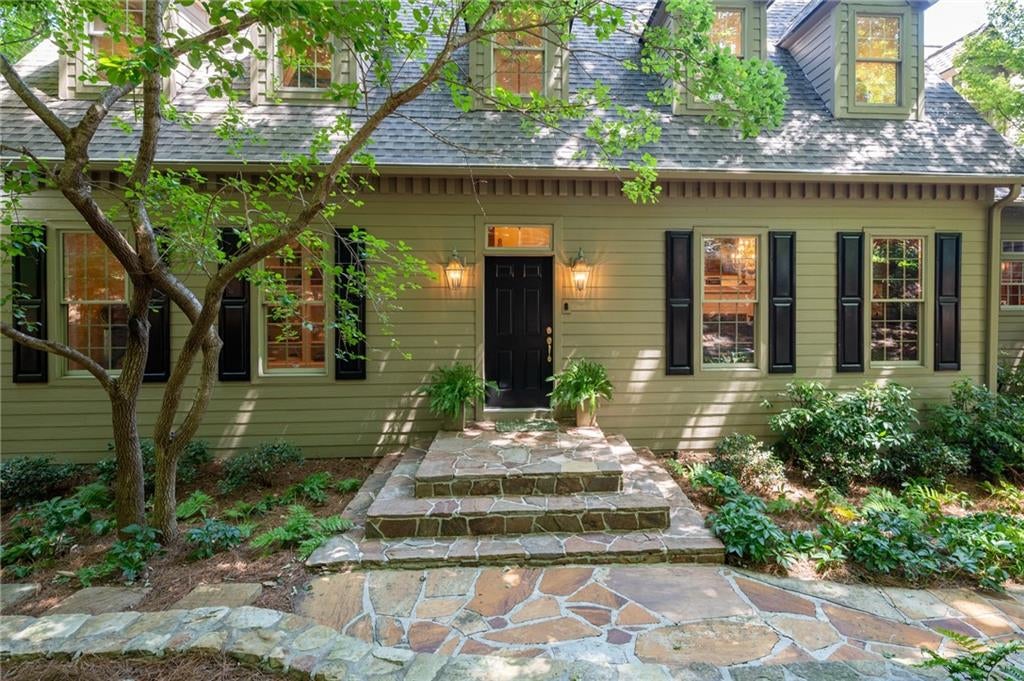 1104 Ridgeview Drive