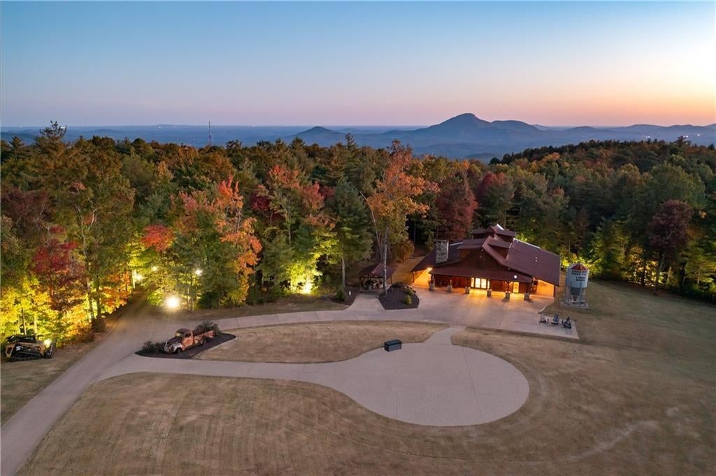 3049 Tray Mountain Road