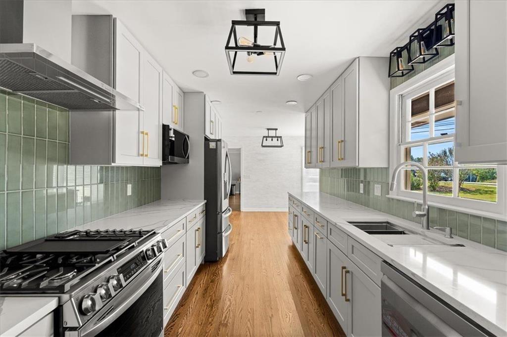 3462 Due West Road NW