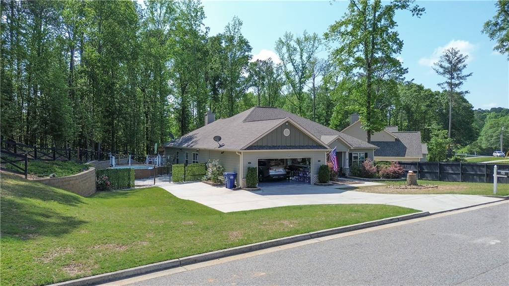 27 Creekside Drive, Winder, Georgia image 2
