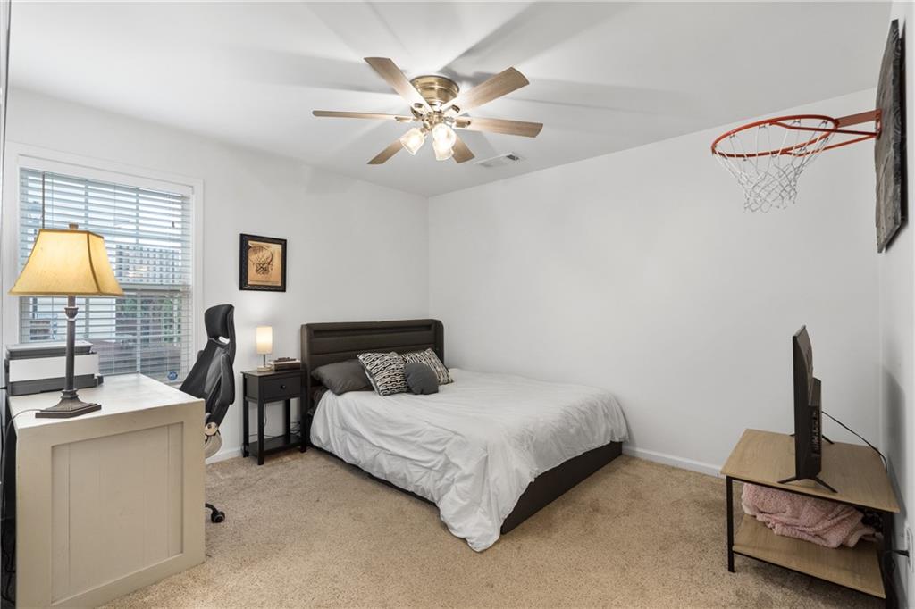 632 Plaza Drive SE 6