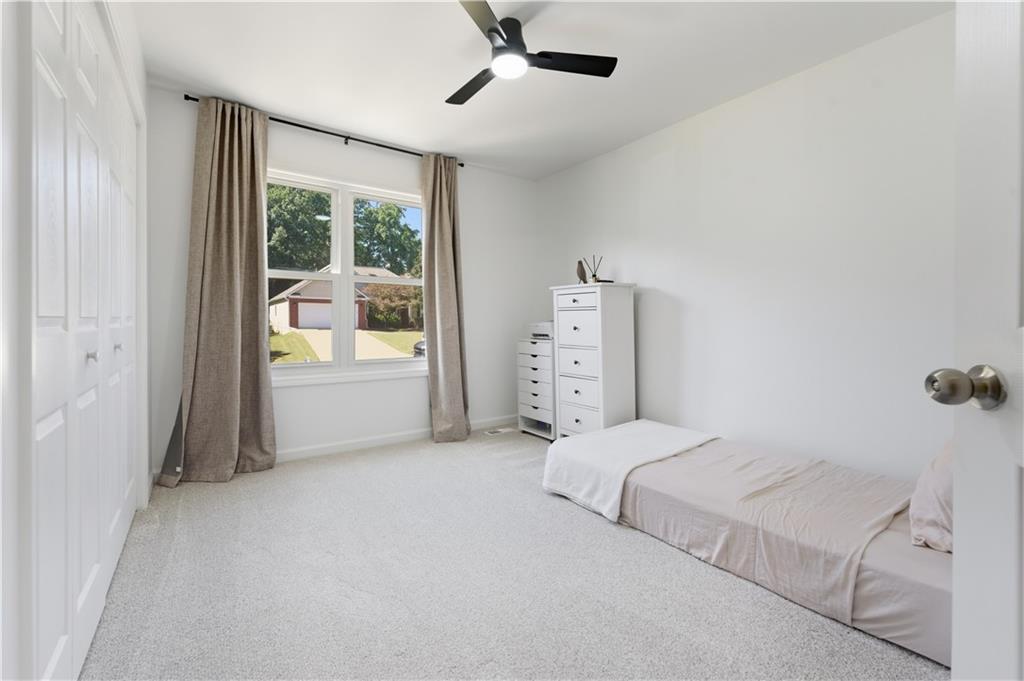 Eagle Glen - Residential