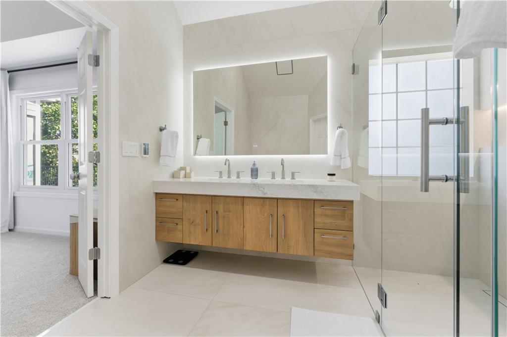 Eagle Glen - Residential