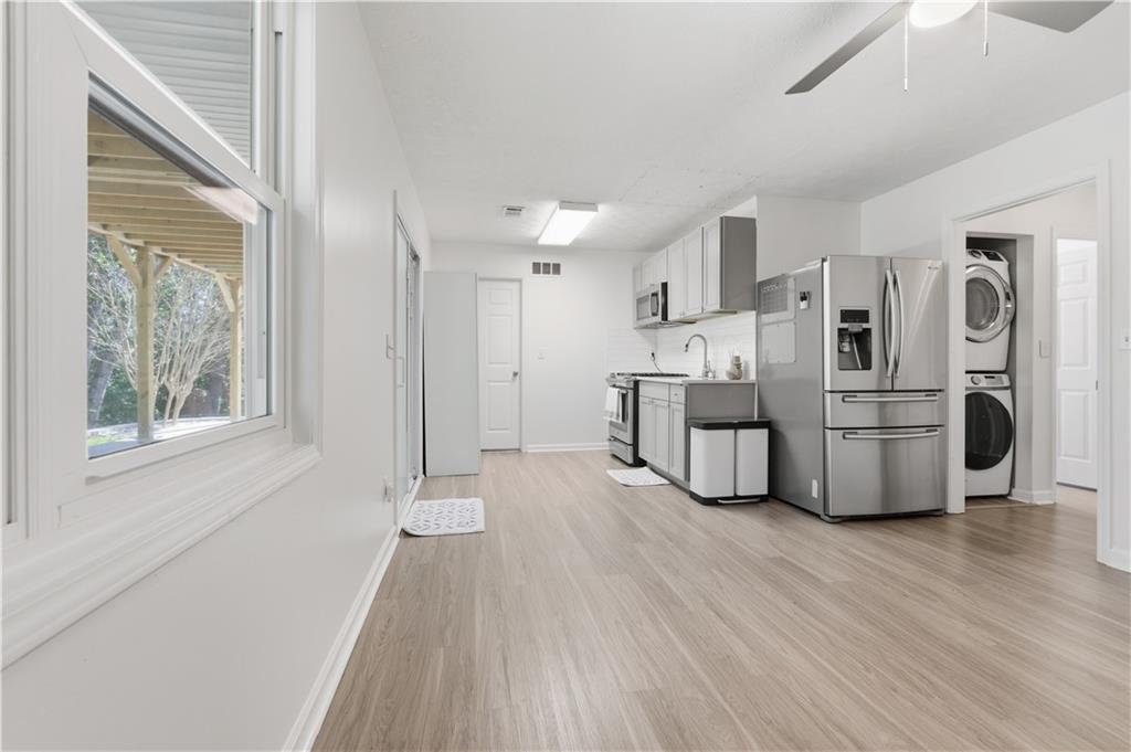 Eagle Glen - Residential