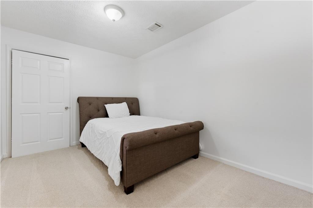 Eagle Glen - Residential