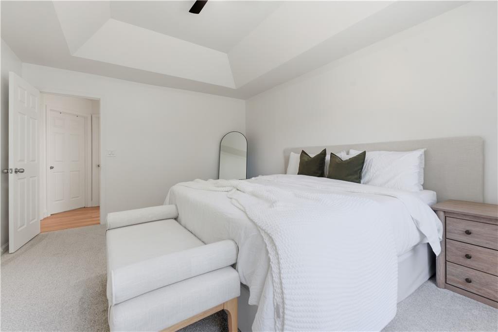Eagle Glen - Residential