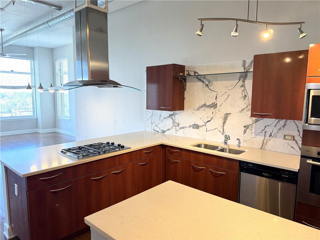 3820 Roswell Road NE 902