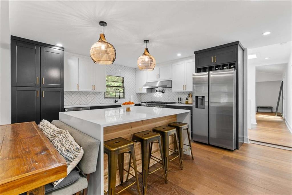 1905 Windemere Drive NE