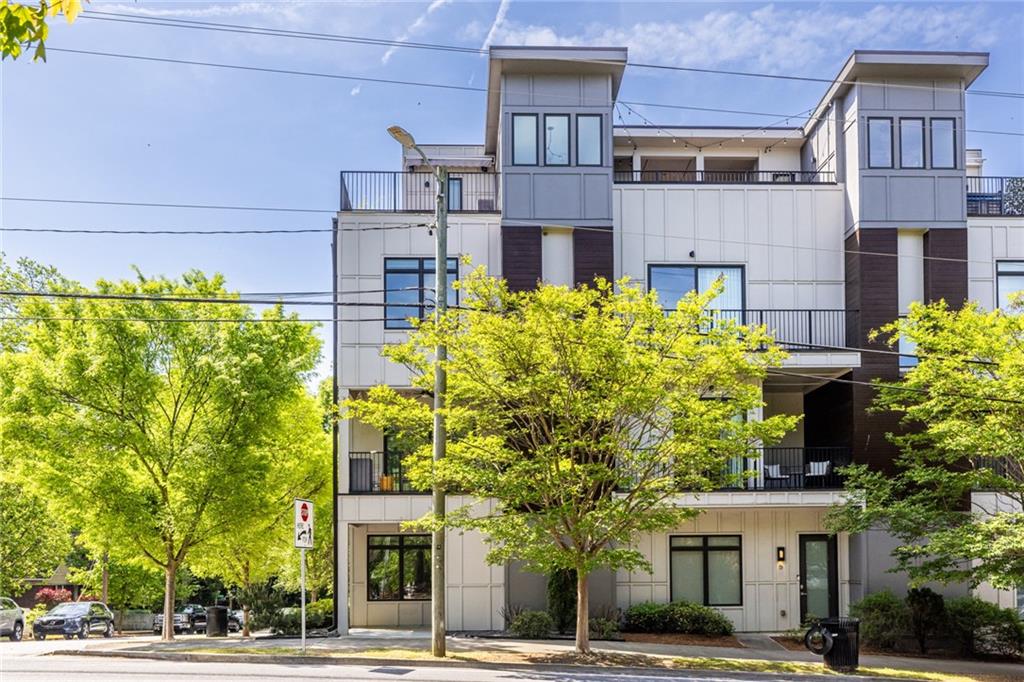 600 Bonaventure Avenue NE 6