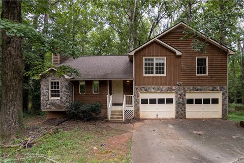 1450 Ashbrook Drive Lawrenceville GA 30043