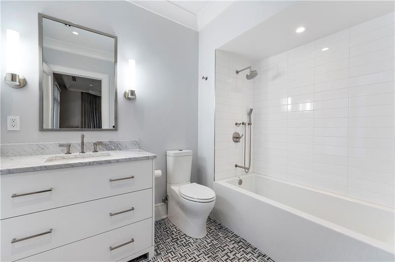 3376 Peachtree Road #1, Atlanta, Georgia image 37
