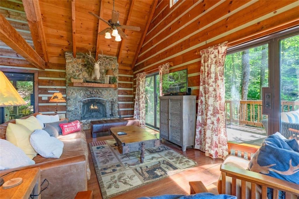 1049 Rockwater Road