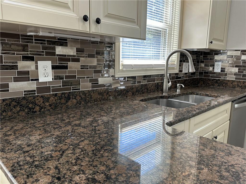 HICKORY BLUFF - Residential