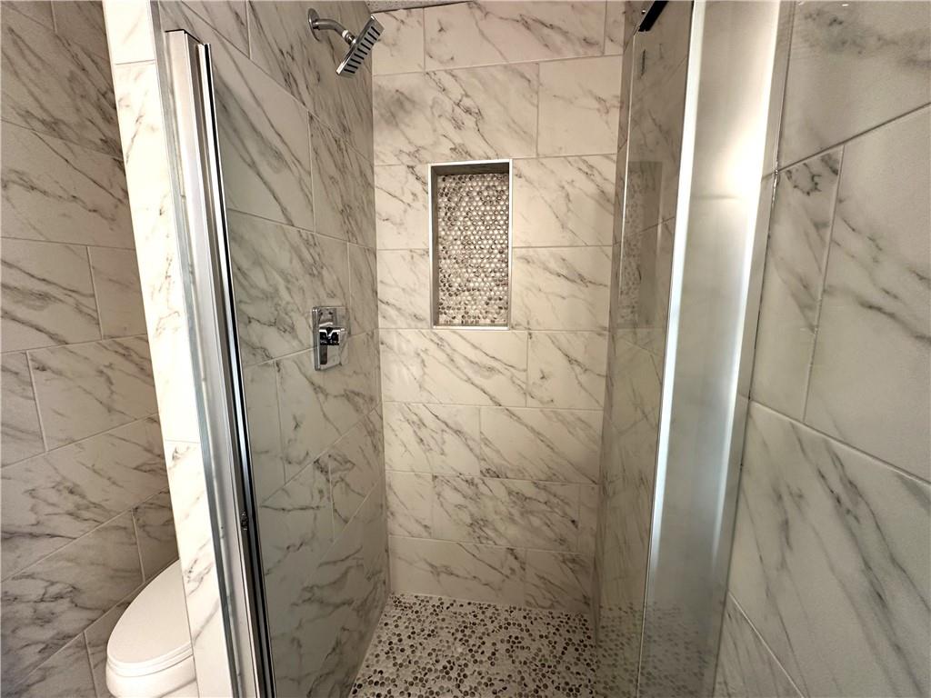 HICKORY BLUFF - Residential