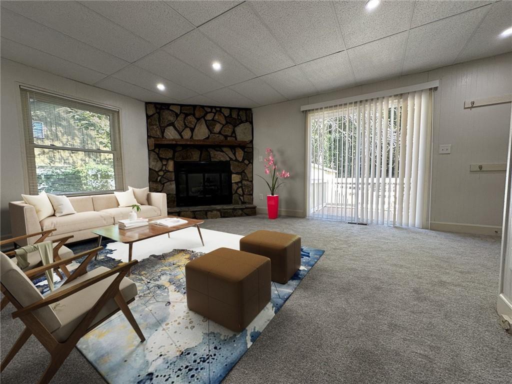HICKORY BLUFF - Residential