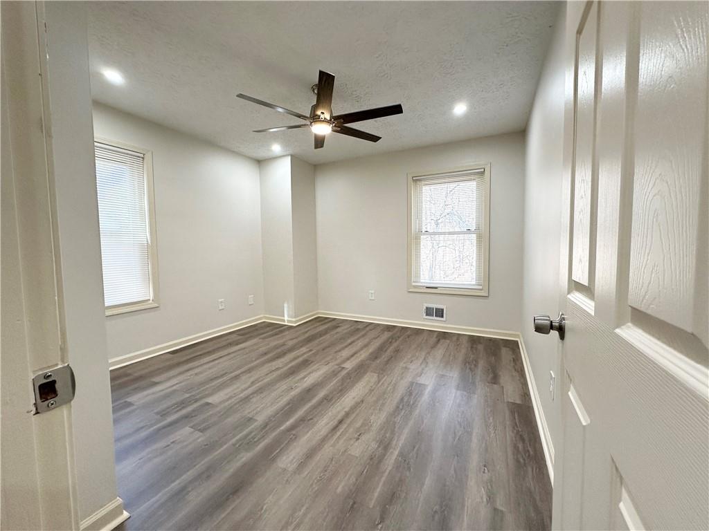 HICKORY BLUFF - Residential