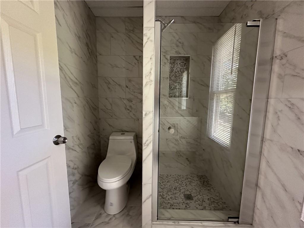 HICKORY BLUFF - Residential