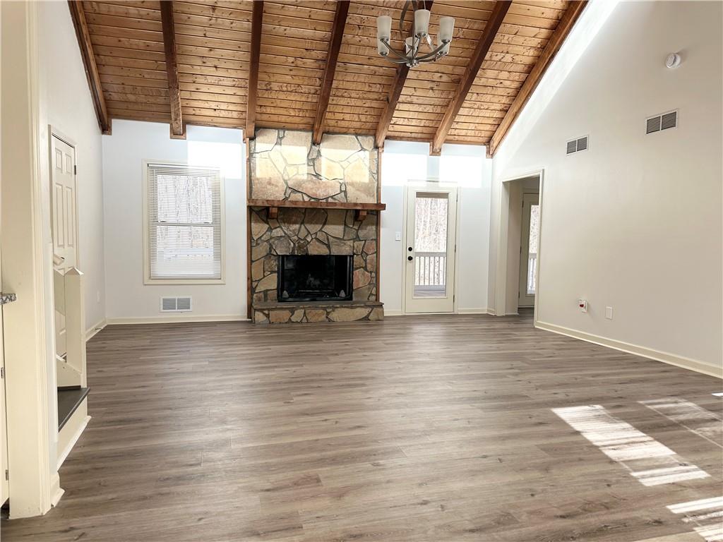 HICKORY BLUFF - Residential