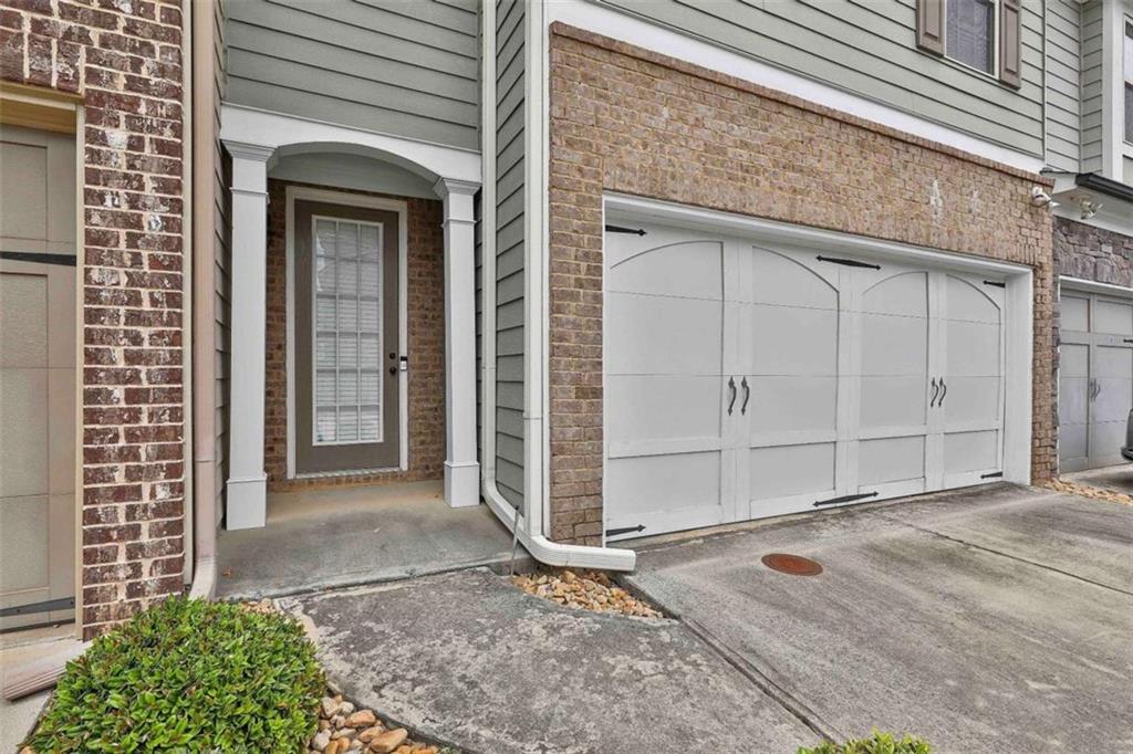 5661 Radford Loop