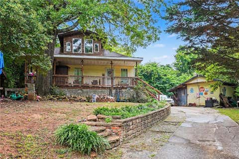 Homes For Sale - 319 W Broadway Street<br/> Spalding County, Griffin, GA 30223