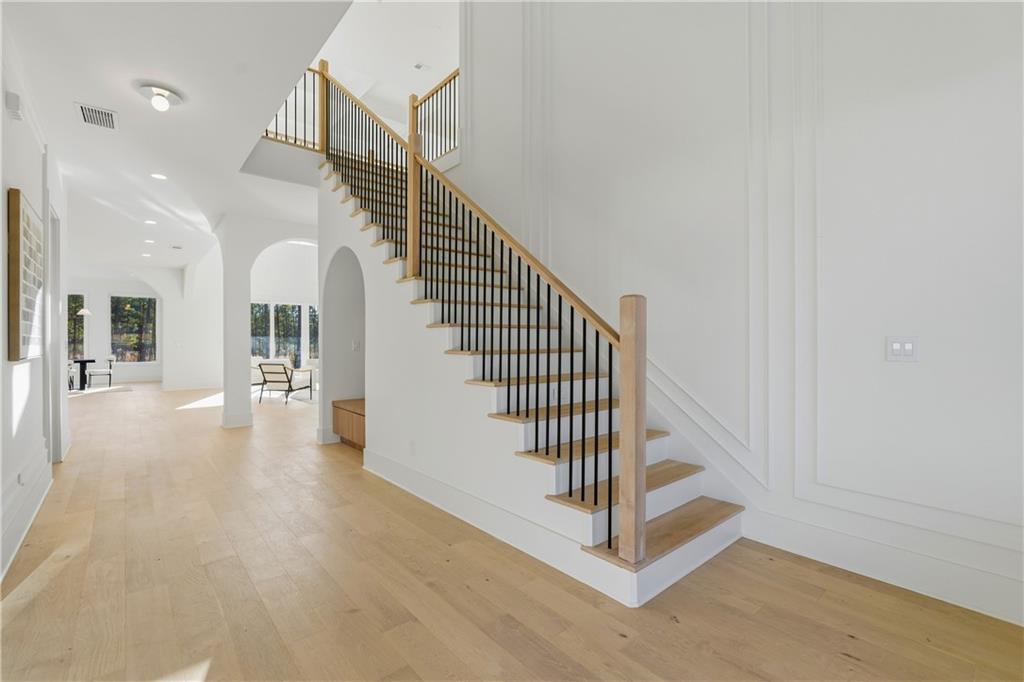 210 Simonton Road SW